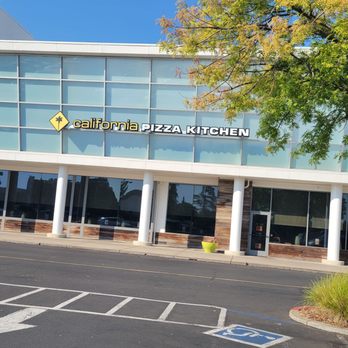 California Pizza Kitchen - Business Signage - Pizza Near Me - Sacramento, California