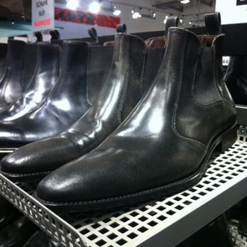LLOYD Factory Outlet - Shoe Stores Near Me - Wustermark, BB