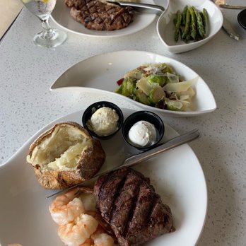 Eighteen at the Radisson - Steakhouses Near Me - Covington, Kentucky