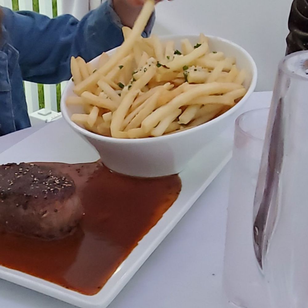 The Dunes - filet and fries - New American Near Me - Edgartown, Massachusetts The Dunes - filet and fries - New American Near Me - Edgartown, Massachusetts