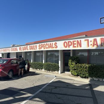 Heart's Coffee Shop - Coffee & Tea Near Me - Lake Balboa, California Heart's Coffee Shop - Coffee & Tea Near Me - Lake Balboa, California