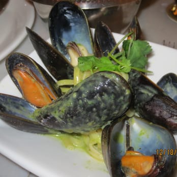 Max Fish - RI Rhody mussel pasta - Seafood Near Me - Glastonbury, Connecticut