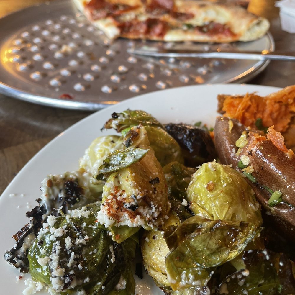 Pitfire Pizza - Farmers Plate with pizza in background - Pizza Near Me - Culver City, California