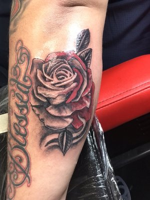 Big Junior's Tattoos Photos