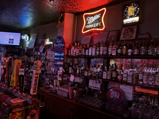 Yamhill Pub by null