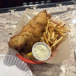 The Duck Pond - Wall eye fish basket