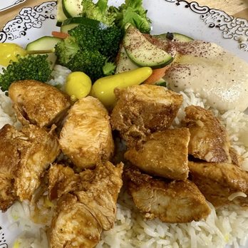 Daniel's Gourmet Foods - Mediterranean style Chicken, Rice, mixed veggies hummus - Halal Near Me - Fillmore, California
