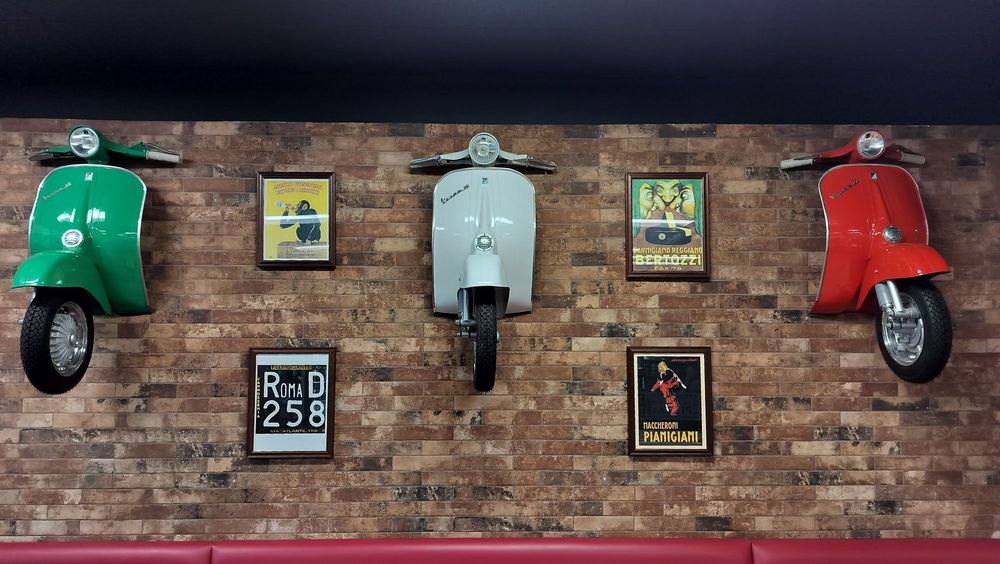 Martinos Pizza - Photo 2