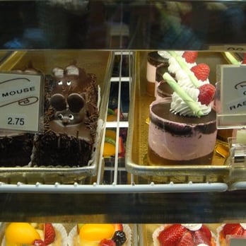 La Guli Pastry Shop - Bakeries Near Me - Astoria, New York La Guli Pastry Shop - Bakeries Near Me - Astoria, New York