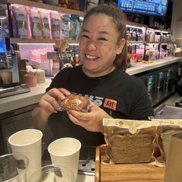 Paula and her delicious food! Paula and her delicious food!