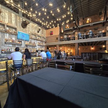Thyme Kitchen and Craft Beer - Bar seating - Gastropubs Near Me - Peoria, Illinois