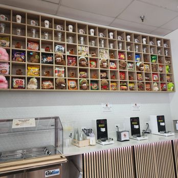 Capy Teahouse - Capybara and ramen display - Bubble Tea Near Me - Niles, Illinois