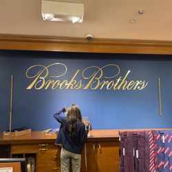 Brooks Brothers Factory Outlet - Brooks Brothers