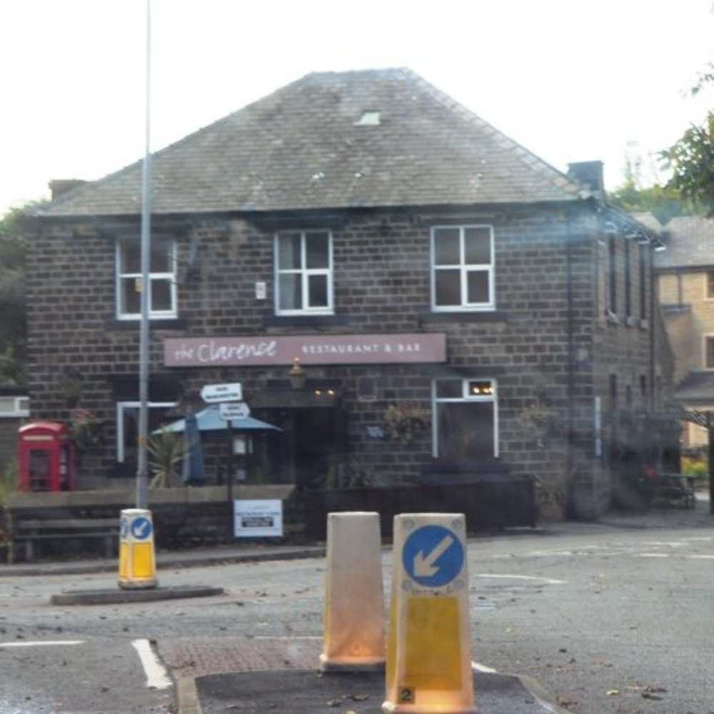 The Clarence - Pubs Near Me - Oldham, XGM