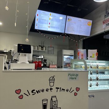 Tea Plus - Inside - Bubble Tea Near Me - Boca Raton, Florida