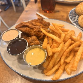 Tupelo Honey - Crispy Chicken Tenders - American Near Me - Knoxville, Tennessee Tupelo Honey - Crispy Chicken Tenders - American Near Me - Knoxville, Tennessee