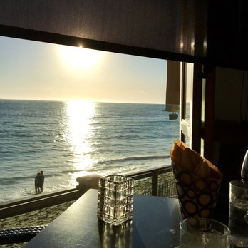 Splashes Restaurant - Begin with bread, waves & sunshine - New American Near Me - Laguna Beach, California Splashes Restaurant - Begin with bread, waves & sunshine - New American Near Me - Laguna Beach, California