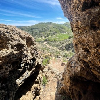 Cave of Munits - Hiking Near Me - West Hills, California Cave of Munits - Hiking Near Me - West Hills, California