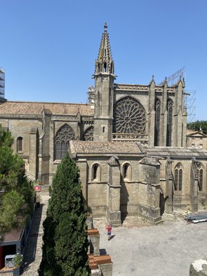 Basilique Saint Nazaire by null