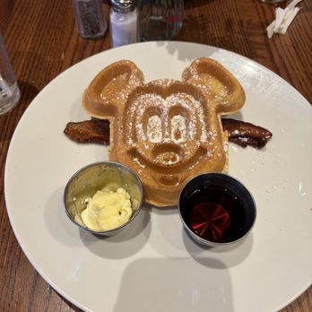 Carnation Cafe - Mickey waffle - American Near Me - Anaheim, California