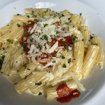 Buona Forchetta - Buona Forchetta pasta with rigatoni noodles - Pizza Near Me - Encinitas, California