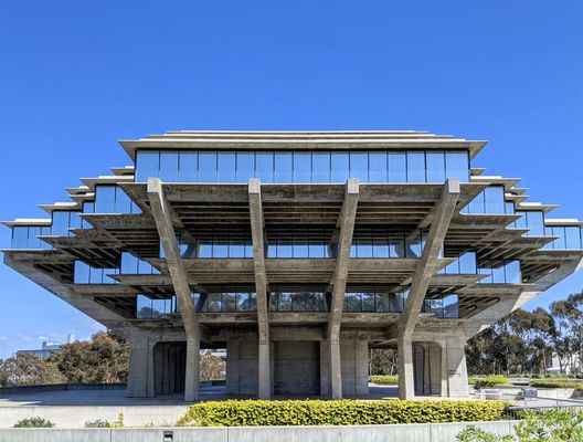 GEISEL LIBRARY - Updated April 2025 - 176 Photos & 74 Reviews - 9500 ...
