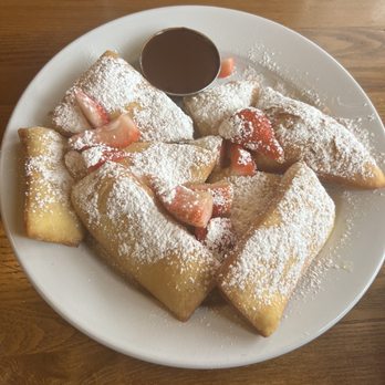 Cafe Jolie - Beignets - Breakfast & Brunch Near Me - Alameda, California