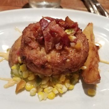 The Ginger Man - Lump crab cake, small plate, $14 - New American Near Me - Greenwich, Connecticut