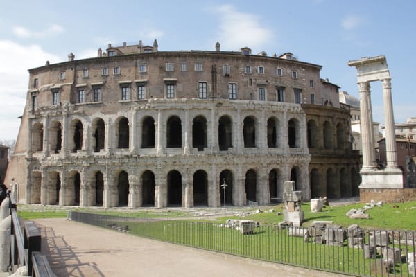 Teatro di Marcello by null
