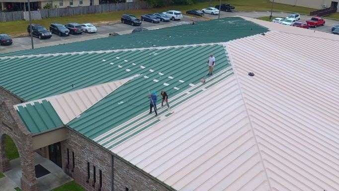 Slide of Expert Roofing