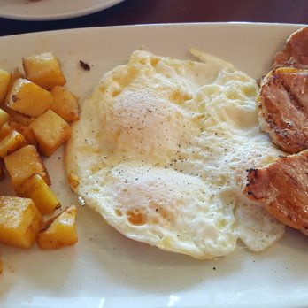 Sunbeam Grill - Peameal bacon and 3 eggs. Lots of food! - Breakfast & Brunch Near Me - Oakville, Ontario