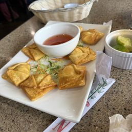 Cream Cheese Wontons (10 pc) Cream Cheese Wontons (10 pc)