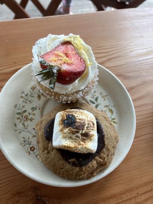 Shoofly Vegan Bakery and Cafe by null