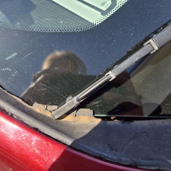 Perrydean Aero - A gap big enough to put my thumb thru where the glass meets the rubber. - Used Car Dealers Near Me - Sanger, California Perrydean Aero - A gap big enough to put my thumb thru where the glass meets the rubber. - Used Car Dealers Near Me - Sanger, California