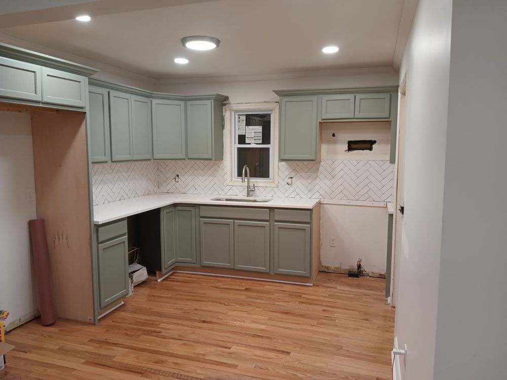 Slide of Deleon Remodeling