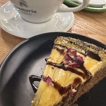 Qamaria Yemeni Coffee - Date Cake, Spanish latte - Coffee & Tea Near Me - Chicago, Illinois Qamaria Yemeni Coffee - Date Cake, Spanish latte - Coffee & Tea Near Me - Chicago, Illinois