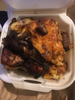 Yard with Style by null