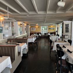 Chesca's Restaurant