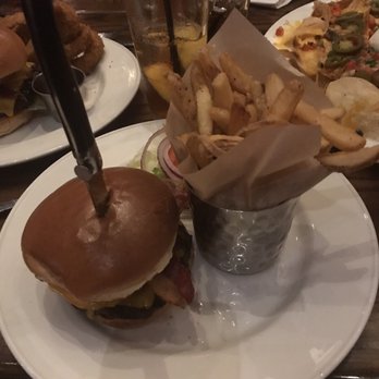 Hard Rock Cafe - Big cheese burger - American Near Me - Pigeon Forge, Tennessee Hard Rock Cafe - Big cheese burger - American Near Me - Pigeon Forge, Tennessee