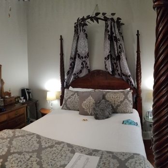 Carriage Way Inn Bed & Breakfast - Bed & Breakfast Near Me - Saint Augustine, Florida Carriage Way Inn Bed & Breakfast - Bed & Breakfast Near Me - Saint Augustine, Florida