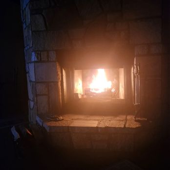 Foxhunt at Sapphire Valley - Fire place - Hotels Near Me - Sapphire, North Carolina Foxhunt at Sapphire Valley - Fire place - Hotels Near Me - Sapphire, North Carolina
