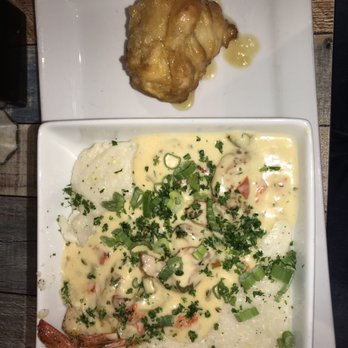 Gochas Breakfast Bar | Cascade - Shrimp and grits with the biscuit - Wine Bars Near Me - Atlanta, Georgia Gochas Breakfast Bar | Cascade - Shrimp and grits with the biscuit - Wine Bars Near Me - Atlanta, Georgia