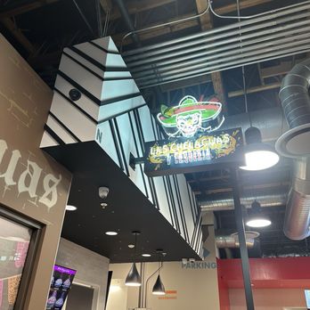 Rodeo 72 - Many options - Food Court Near Me - Whittier, California
