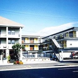 Sunflower Motel