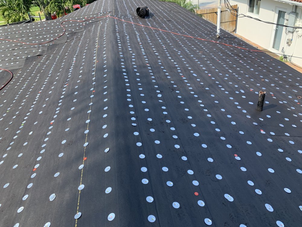 Slide of The Roof Wizard