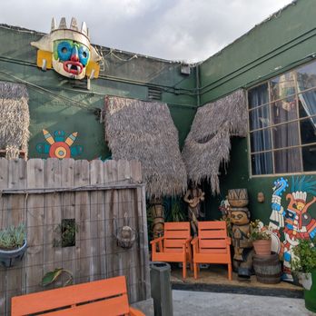 Roxanne's - Lounges Near Me - Long Beach, California Roxanne's - Lounges Near Me - Long Beach, California