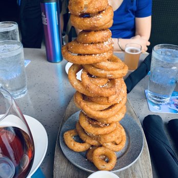 Yard House - The onion tower - New American Near Me - Honolulu, Hawaii