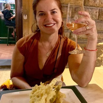 Enoteca Pitti Gola e Cantina - Wine Bars Near Me - Florence, FI Enoteca Pitti Gola e Cantina - Wine Bars Near Me - Florence, FI