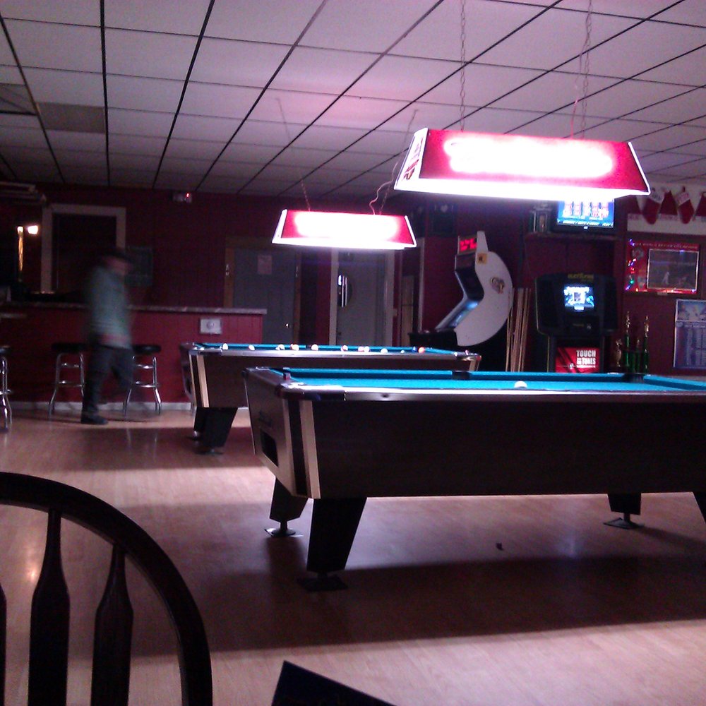 Smitty's Pub - Two pool tables! - Pubs Near Me - Greenfield, Massachusetts Smitty's Pub - Two pool tables! - Pubs Near Me - Greenfield, Massachusetts