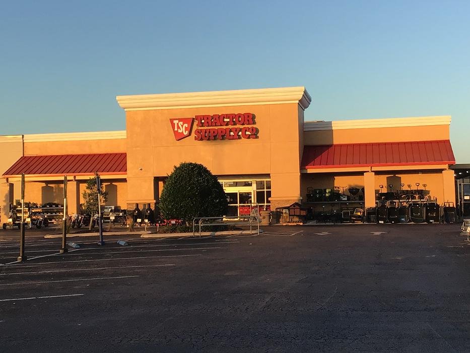 TRACTOR SUPPLY Updated September 2024 3371 Hwy 441 S, Okeechobee, Florida Department